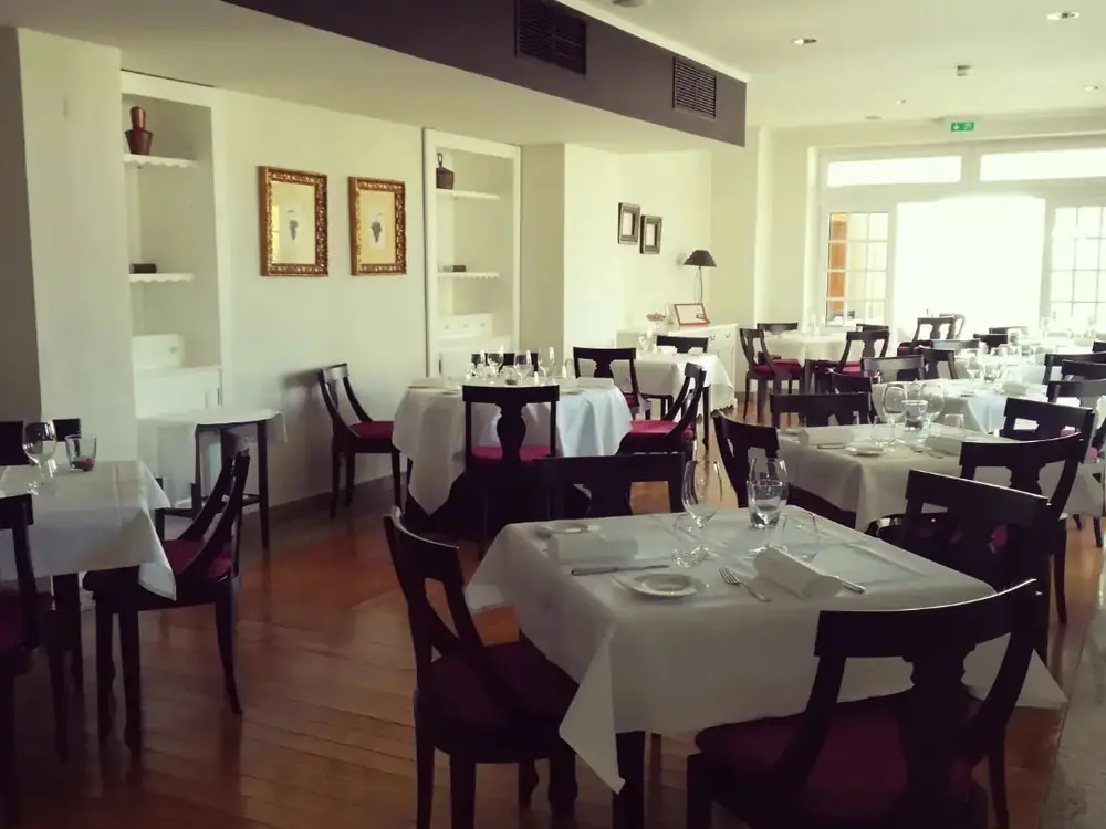 Restaurante O Barão — Pousada Barão de Forrester